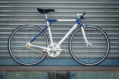 Airtight Cycles Möbius Street