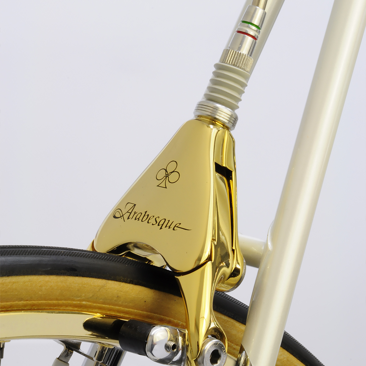 COLNAGO アルテ　アルミフレーム ホワイト／ゴールド COLNAGO アルテ アルミフレーム ホワイト／ゴールド