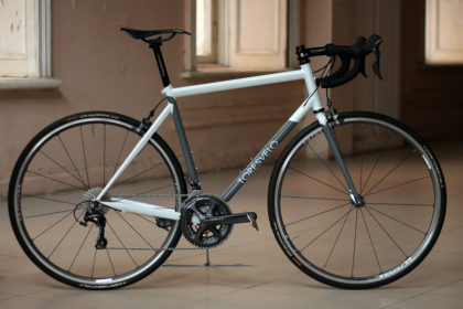 Russian Rocky Roller: Toresvelo Classic Road Bike